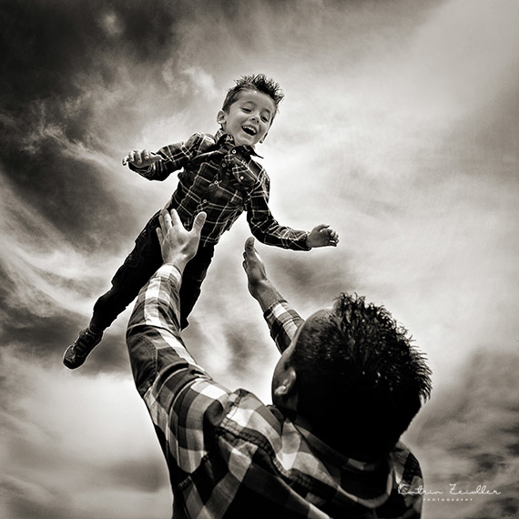 Kinderfotografie - Kind fliegt